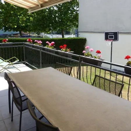 Superbe - Moderne Sur Jardin 15 Mn De Paris * 马恩河畔莱佩尔勒